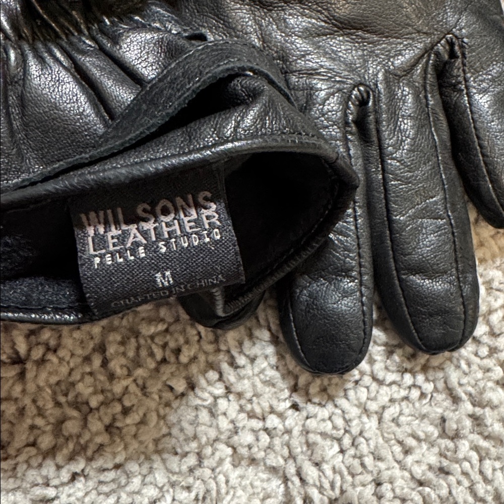 Wilsons Leather Gloves Medium - image 3